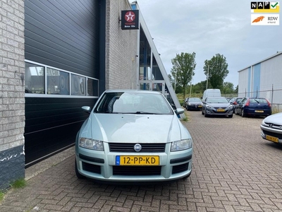 Fiat Stilo 1.4-16V Actual Met JAAR APK