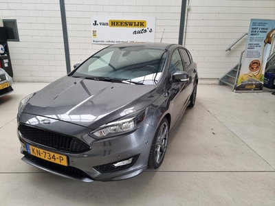 Ford Focus 1.5 ST-Line 150 pk Pdc Airco Navi Lmv