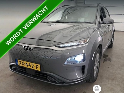 Hyundai KONA EV Premium 64 kWh 100% EV. *€2.000,- SUBSIDIE*