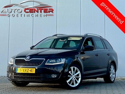 Škoda Octavia Combi 1.6 TDI Elegance Businessline Automaat