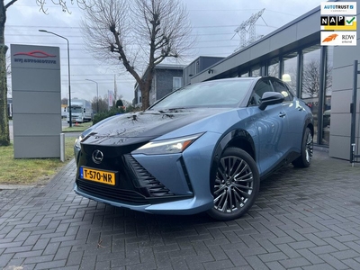 Lexus RZ 450e President Line 71 kWh pano infrarood verwarming bj 2023 5396 km als nieuw direct rijden