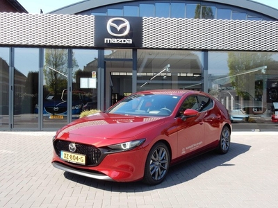 Mazda 3 e-SkyActiv-G122 6MT Luxury met I-activsense en