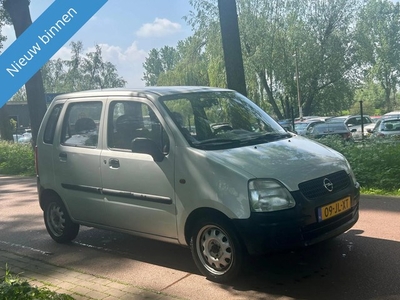 Opel Agila 1.0 NWE APK!HOGE INSTAP!KOOPJE! (bj 2002)