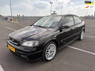 Opel Astra 2.0-16V OPC Edition