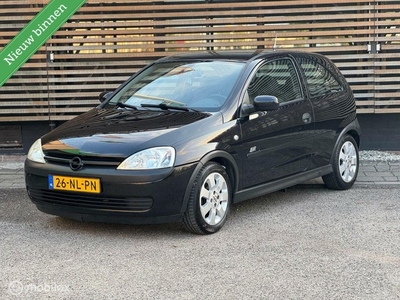 Opel Corsa 1.2-16V Sport