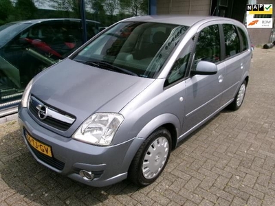 Opel Meriva 1.8-16V Cosmo, airco, trekhaak, parkeer sensoren