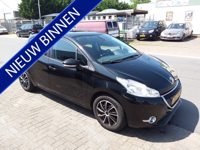 Peugeot 208 1.2 VTi Envy