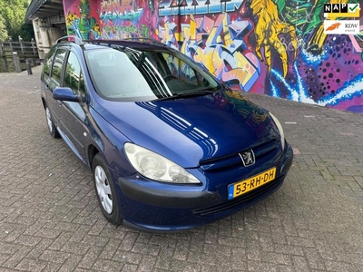 Peugeot 307 Break 1.6-16V XS airco stereo goed rijdende auto boeken aanwezig elektrische ramen cv