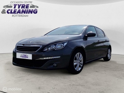 Peugeot 308 1.2 PureTech Blue Lease Executive met Panorama