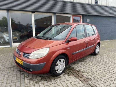 Renault Scenic 1.6-16V Dynamique Comfort