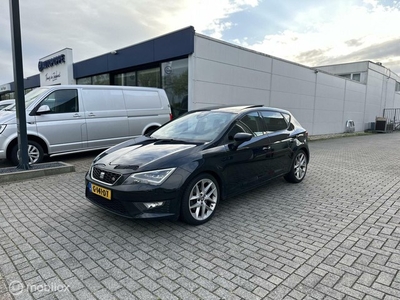 Seat Leon 2.0 TDI FR Dynamic 184PK Panorama Euro 6 Clima !