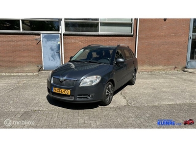 Skoda Fabia Combi 1.6-16V Ambition