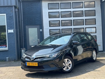 Toyota Auris Touring Sports 1.8 Hybrid Now Clima Cruise