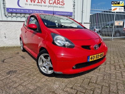 Toyota Aygo 1.0-12V +