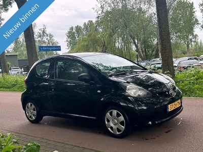 Toyota Aygo 1.0-12V AIRCO!APK!5DEURS!KOOPJE! (bj 2008)