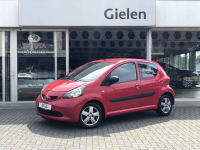 Toyota Aygo 1.0 VVT-I 5DRS Sport | Airconditioning, Lichtmetalen velgen, Elektrische bedienbare ramen, Radio/CD-Speler