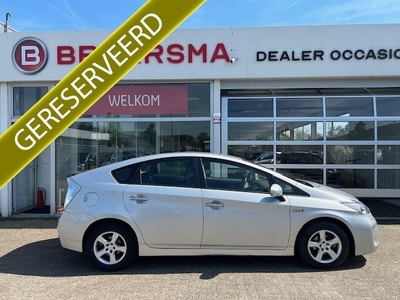 Toyota Prius 1.8 Plug-in Dynamic Business ALLE OPTIES * NIEUWE APK *DEALERONDERHOUDEN * XENON *NAVI * AUTOMAAT *