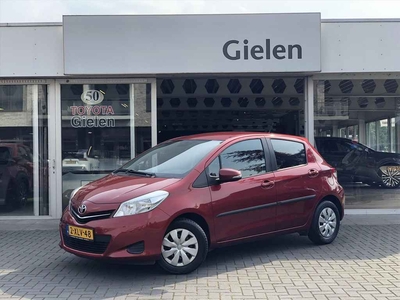 Toyota Yaris 1.0 VVT-i 5D Now | Airconditioning, Radio/CD-Speler, Centrale deurvergrendeling, Elektrisch bedienbare ramen