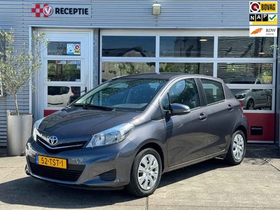 Toyota Yaris 1.3 VVT-i Aspiration Automaat / A.cam / 5-Drs / Trekhaak