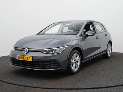 Volkswagen Golf 1.0 eTSI Life Navi / Clima / Adaptieve