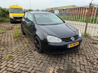 Volkswagen Golf 1.6 FSI Comfortline