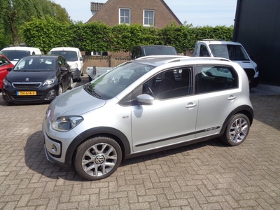 Volkswagen up! 1.0 cross up! BlueMotion