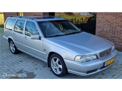 Volvo V70 2.3 T5 Luxury Line R