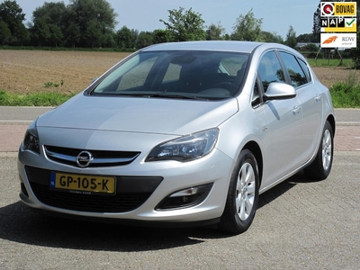 Opel Astra Benzine