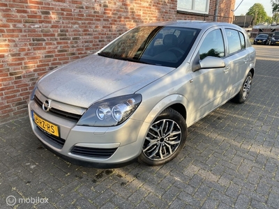 Opel Astra Benzine