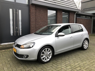 Volkswagen Golf Benzine