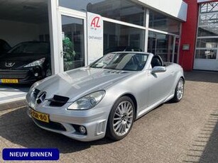 Mercedes-Benz SLK-KLASSE 55 AMG | 1e eigenaar | APK tot 05/2025 | Cruise control | Lederen bekleding | Airco | AMG-styling | Audio installatie.