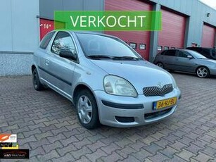 Toyota YARIS 1.0 VVT-i Terra MMT