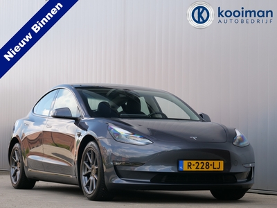 TESLA MODEL 3 Long Range 351 Pk Automaat Navigatie / Autopilot / Pano-dak / van € 41.895,- voor