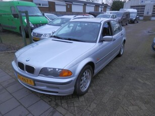 BMW 3-serie 316i airco geen riem maar keting