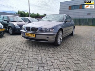 BMW 3-serie 325i Lifestyle Executive/NIEU APK/VOL OPTIE