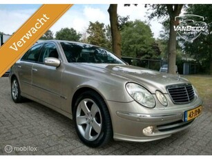 Mercedes E-klasse 240 Avantgarde Nap Youngtimer