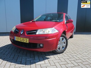 Renault Mégane 1.6-16V Business Line