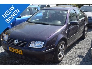 Volkswagen Bora 2.0 Trendline Airco, Km 227000 !!