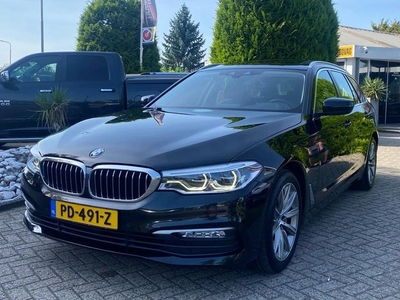 BMW 5 Serie 530D Touring 2017 Zwart Panodak NL Auto BTW