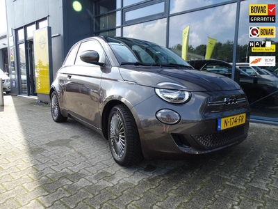 Fiat 500-e Passion 42 kWh Navi Apple Carplay