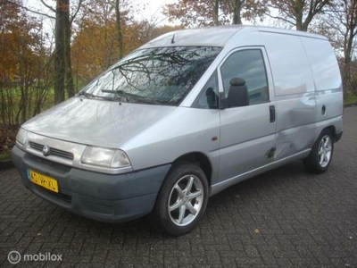 Fiat Scudo Bestel 2.0 JTD HDI EL VAN Rijdbare zijschade