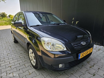 Kia Rio 1.4 LXE Nieuwe APK NAP Grote beurt...