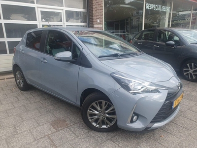 Toyota Yaris 1.5 VVT-i Dynamic Navi (bj 2020, automaat)