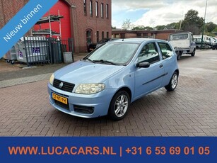 Fiat Punto 1.2-16V Dynamic 2X SLEUTEL AIRCO