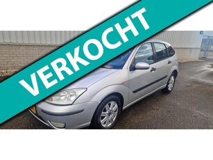 Ford Focus 1.6-16V Futura CLIMA , LEER !!!