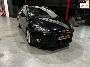 Ford Focus Wagon 1.6 EcoBoost First Edition / Clima /