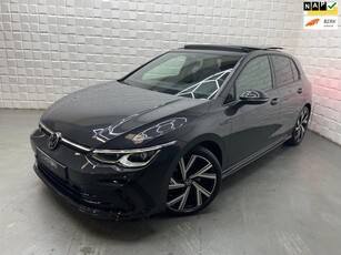 Volkswagen Golf 1.5 eTSI 2x R LINE PANO ACC SFEER IQ CAMERA