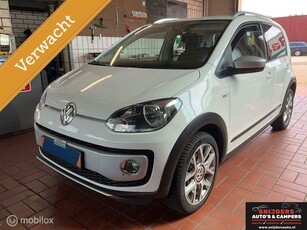 Volkswagen Up! 1.0 cross up! nieuwstaat 6 maanden garantie