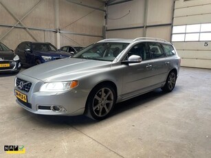 Volvo V70 2.0T R-Edition (bj 2011, automaat)