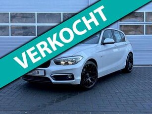 BMW 1-SERIE 116i Urban Edition / Sfeerverlichting / 18 Inch / Half Leder / Gr.Navi / Garantie /